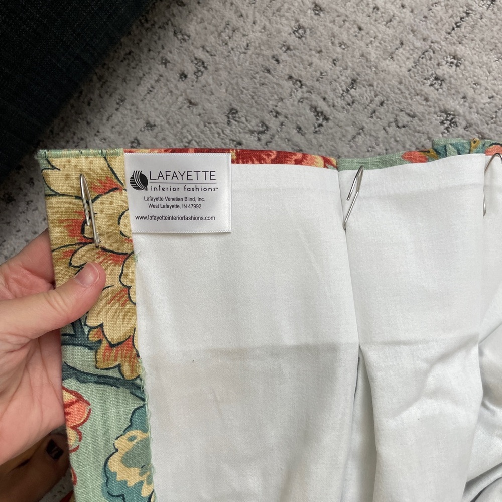 Custom Drapery - Picture 3 of 4